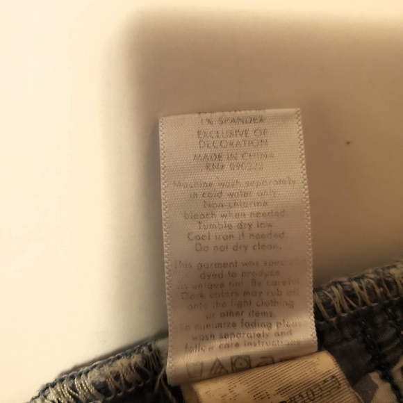 Bullhead Denim Co. Frayed Short Shorts - Picture 7 of 7